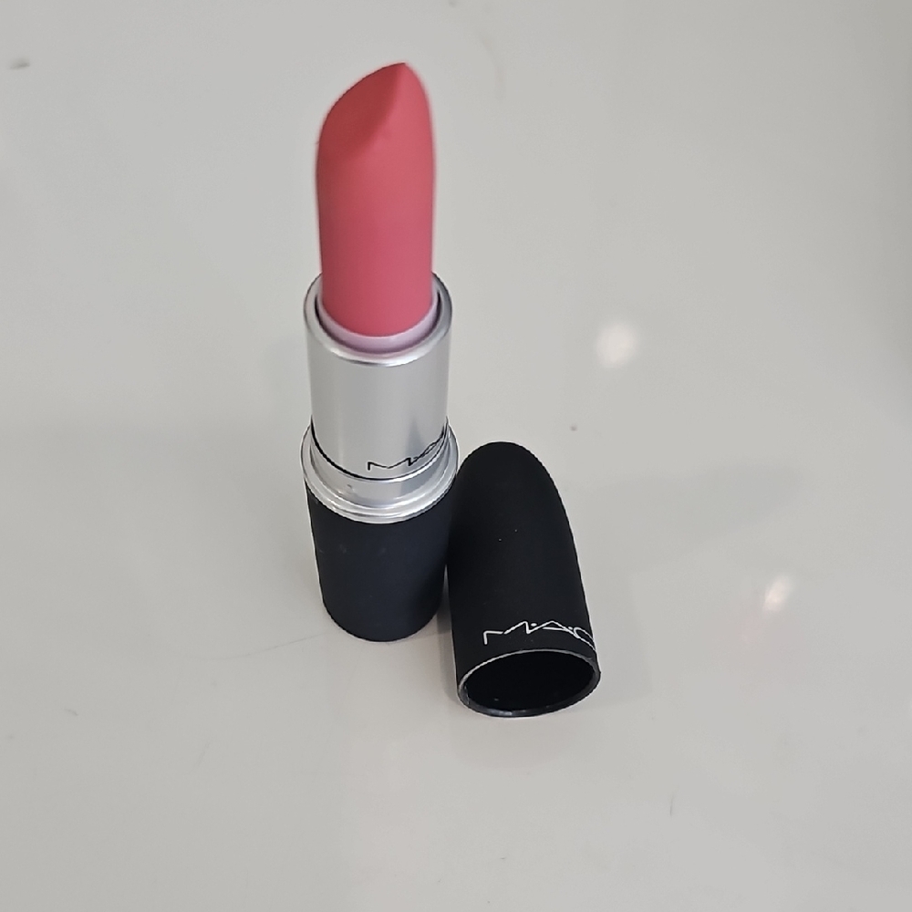 MAC Cosmetics  Lipstick